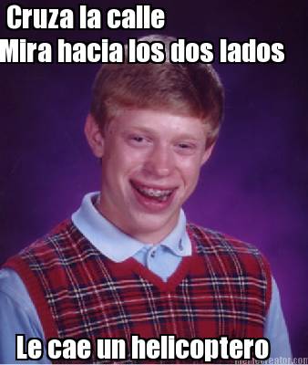 cruza-la-calle-mira-hacia-los-dos-lados-le-cae-un-helicoptero