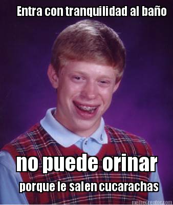 entra-con-tranquilidad-al-bao-no-puede-orinar-porque-le-salen-cucarachas