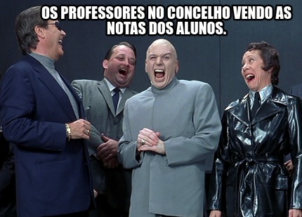 os-professores-no-concelho-vendo-as-notas-dos-alunos